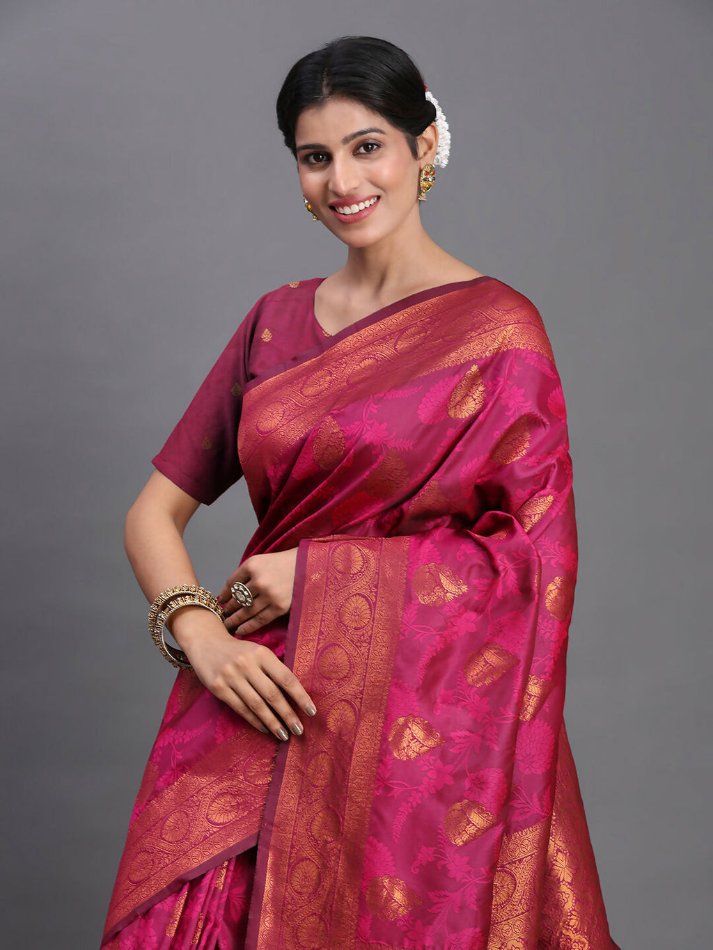 Luxurious Pink Silk Saree with Coordinating Blouse Piece