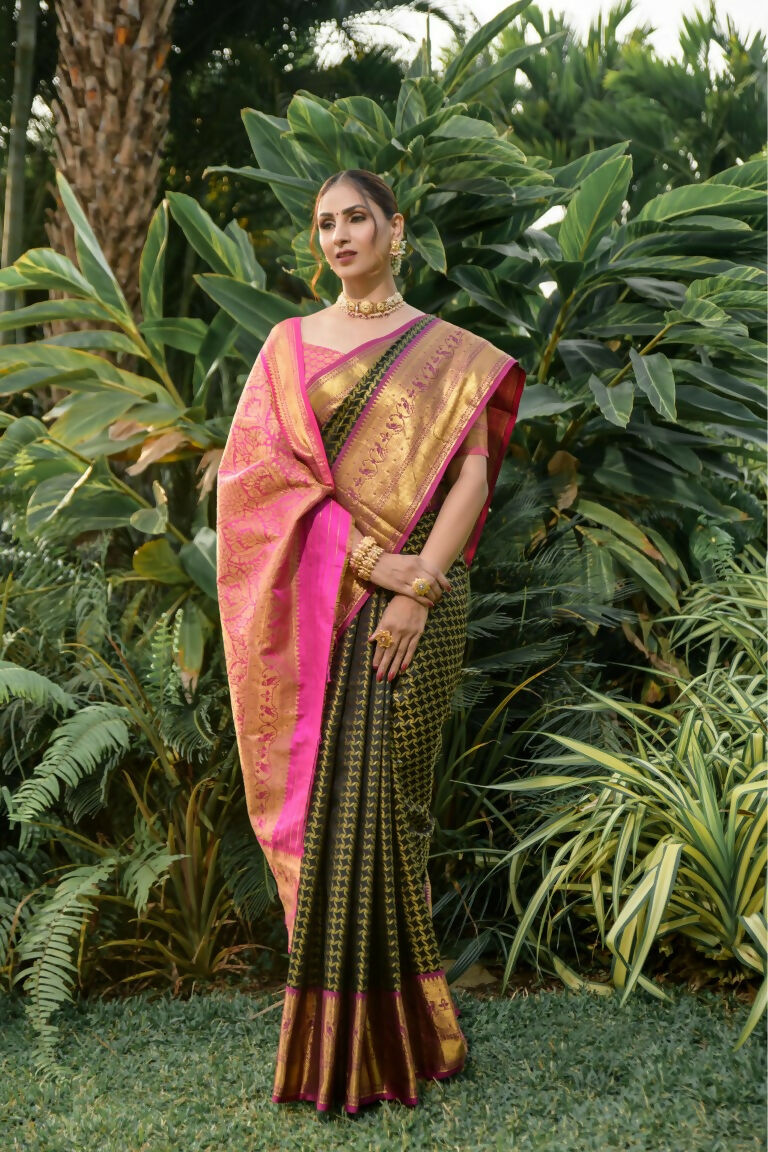 Women's Black Kanjivaram Silk Zari Woven Saree with Pink Blouse
