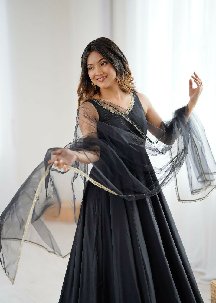 Black Chanderi Kurta Set with Intricate Sequence Embroidery