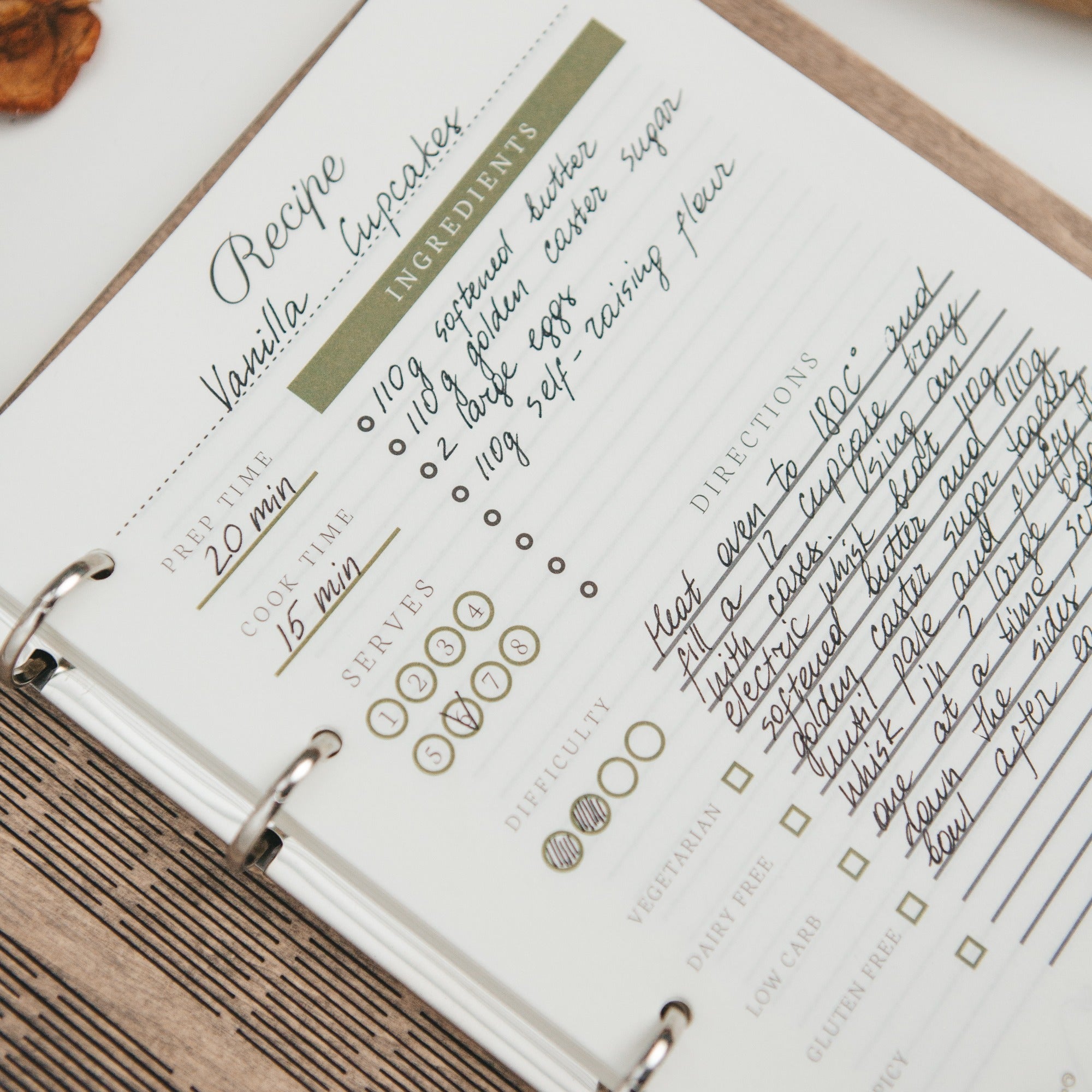 Minimalist Wood Recipe Book for Tart and Pastry Baking
