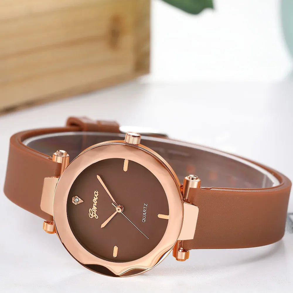 Women's Round Black Face Rose Gold Case Silicone Strap Watch - Image 6