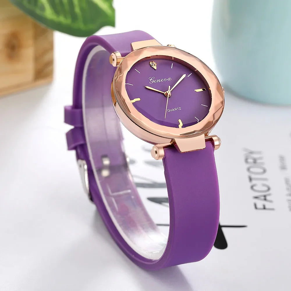 Women's Round Black Face Rose Gold Case Silicone Strap Watch - Image 5
