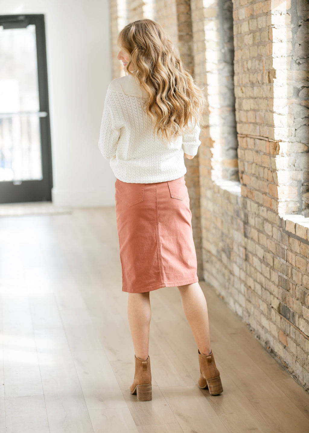 Remi Sienna Denim Midi Skirt | High-Rise Straight