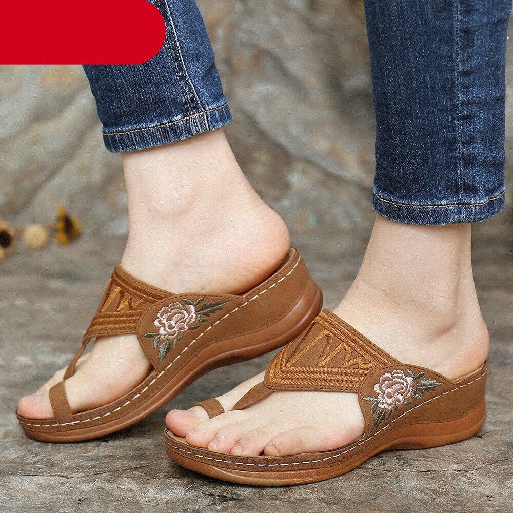 Stevvex vintage-inspired women's sandals with thick heel and hollow-out flower detail