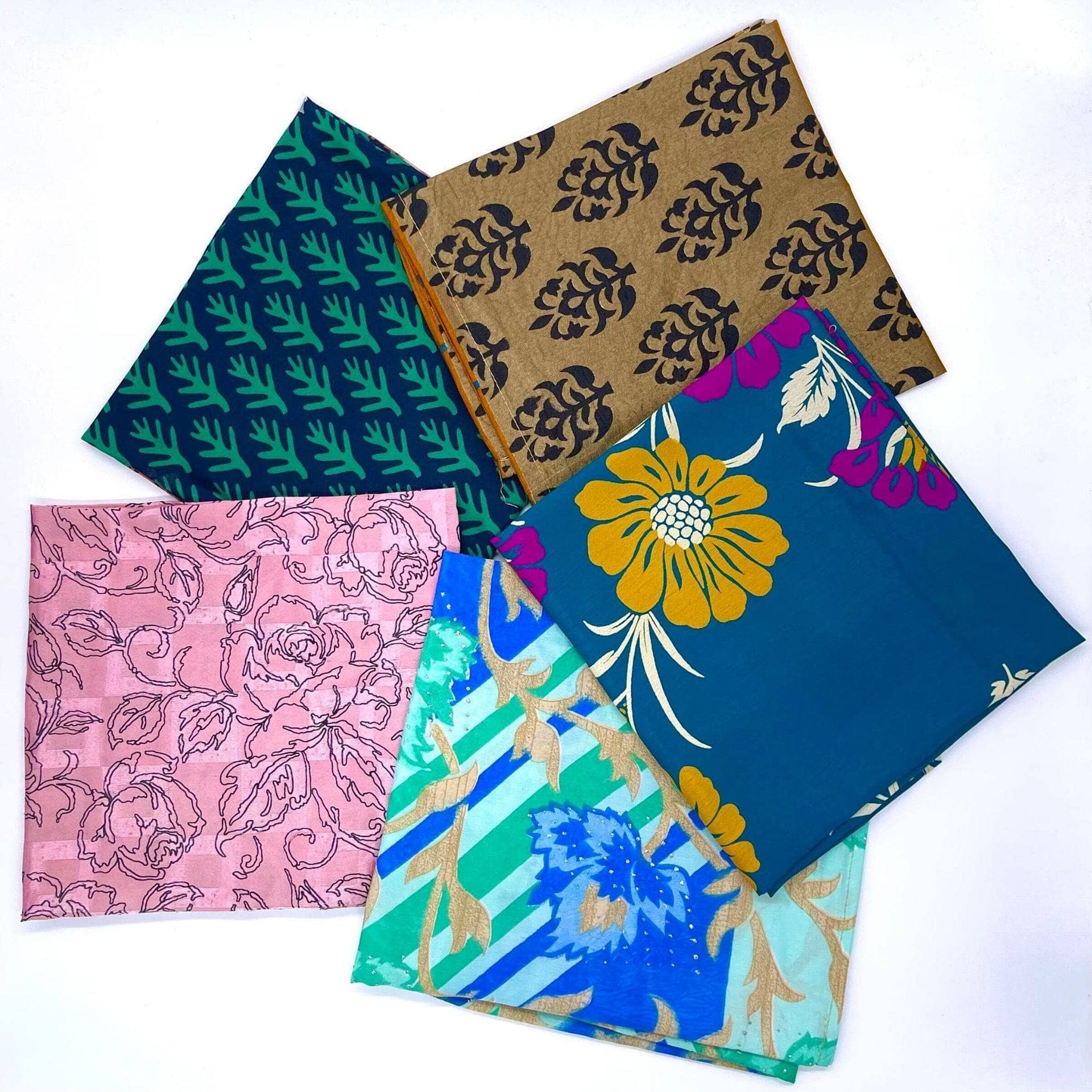 Reusable Sari Silk Gift Wrap 5-Pack - Multicolor Boho Fabric