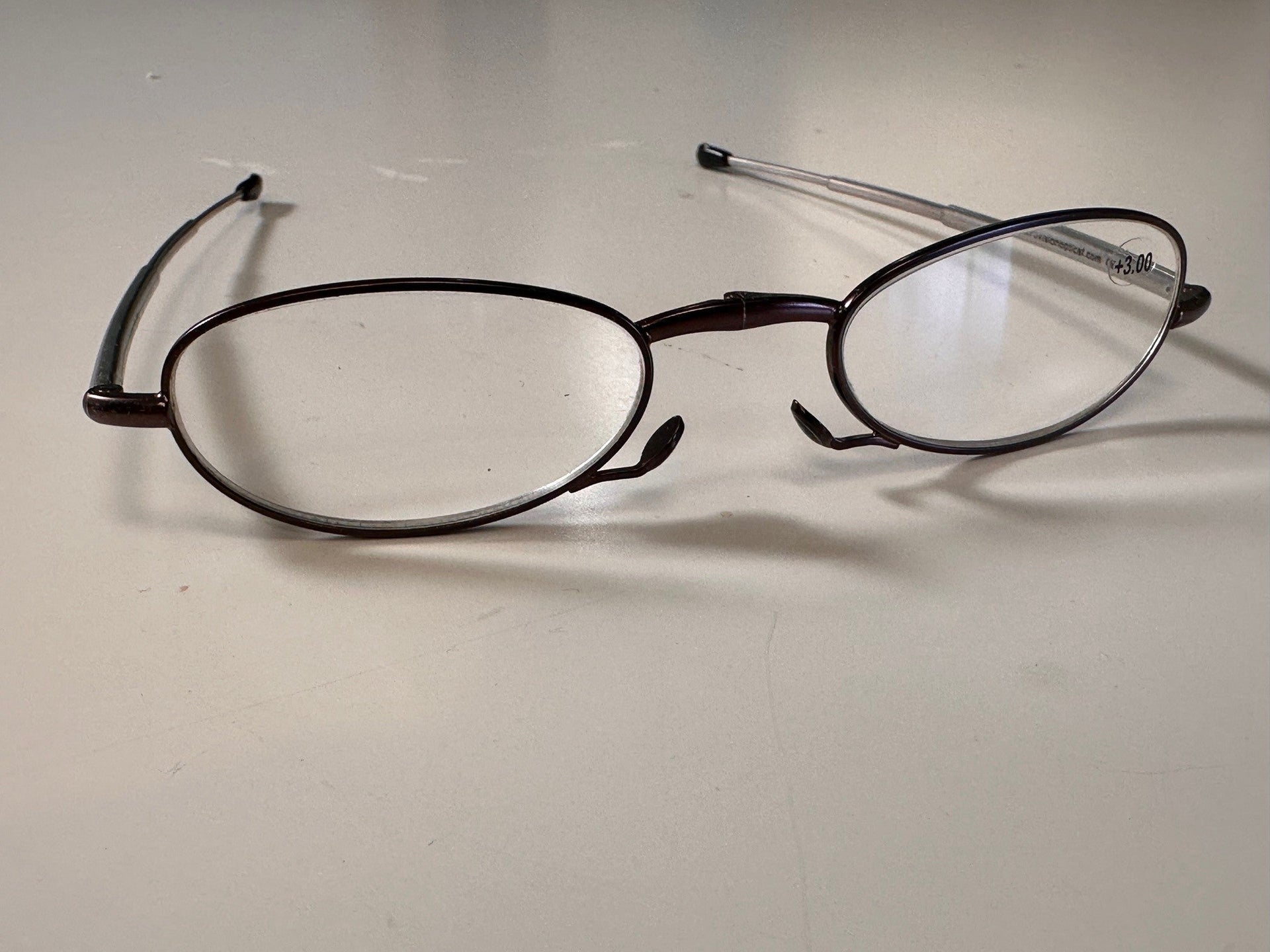 Executive Readers Oval