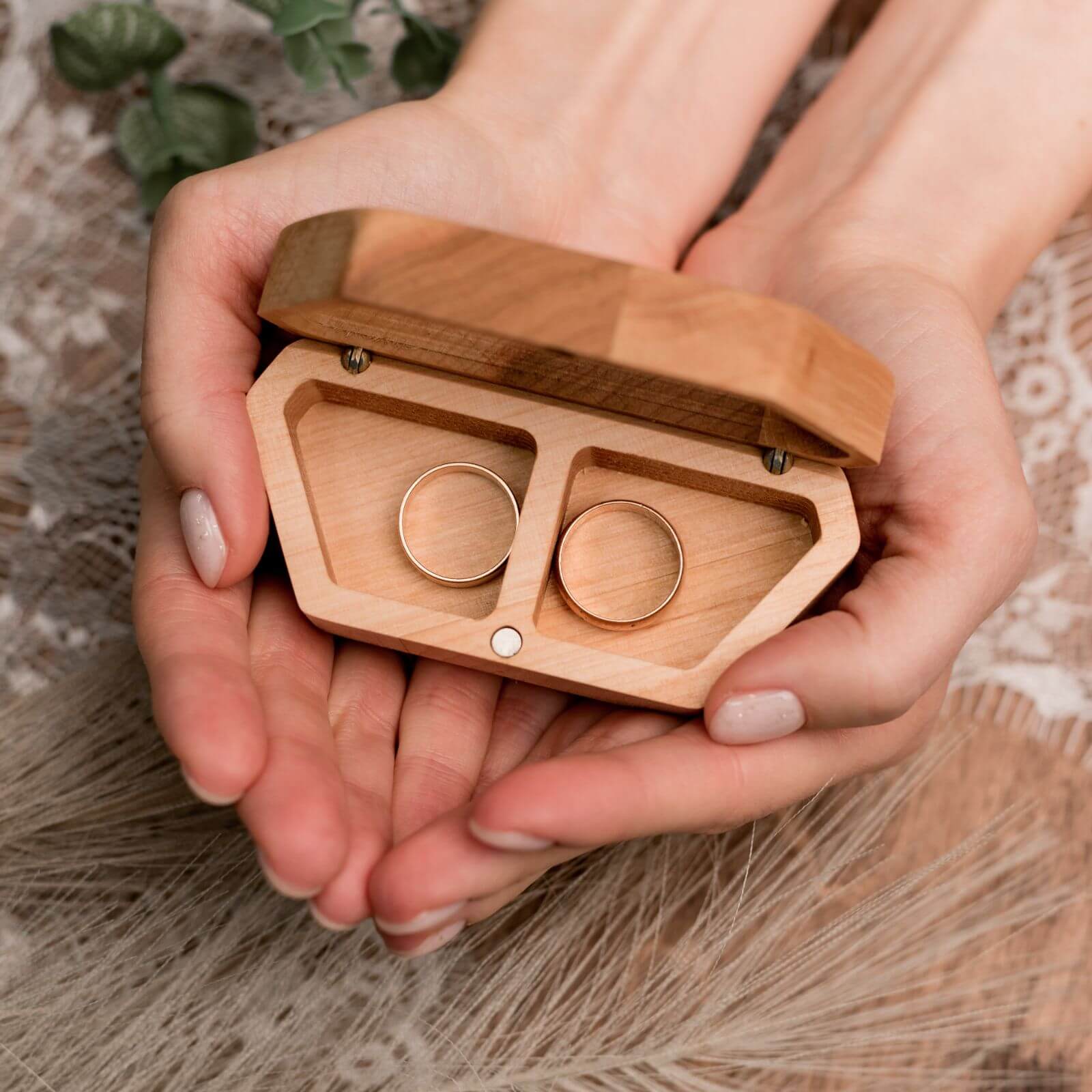 Handcrafted Alder Wood Wedding Ring Box with Clear Acrylic Lid