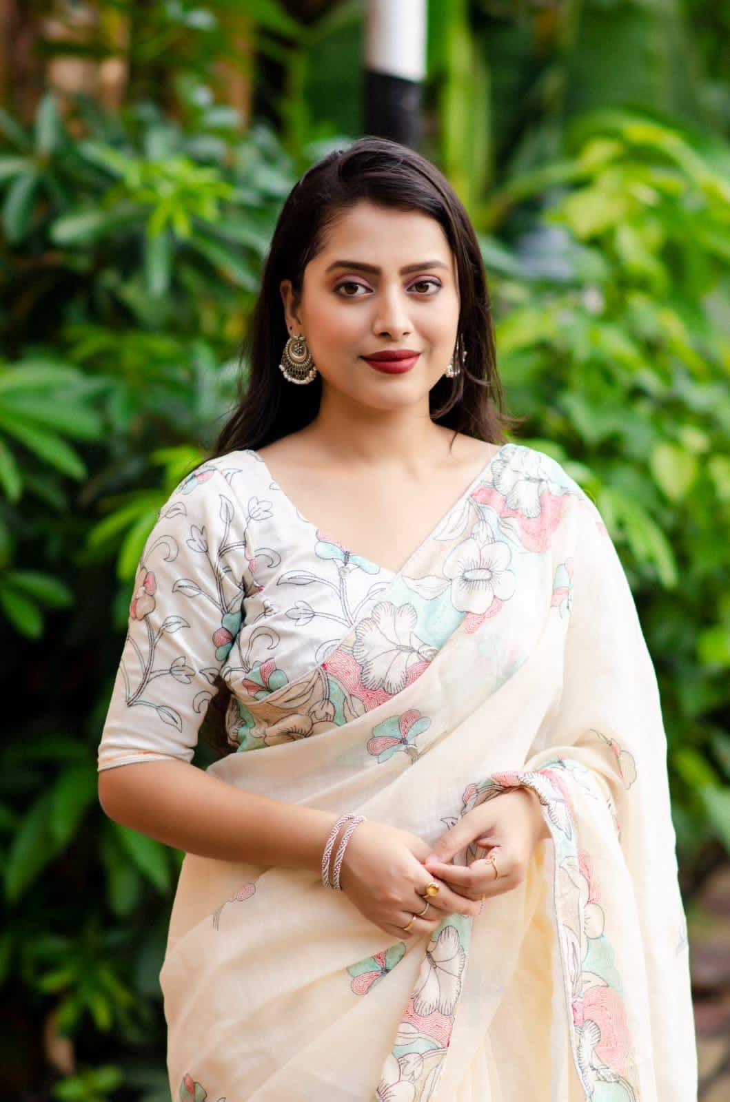 Offwhite Pure Linen Saree with Pencil Stitch Embroidery