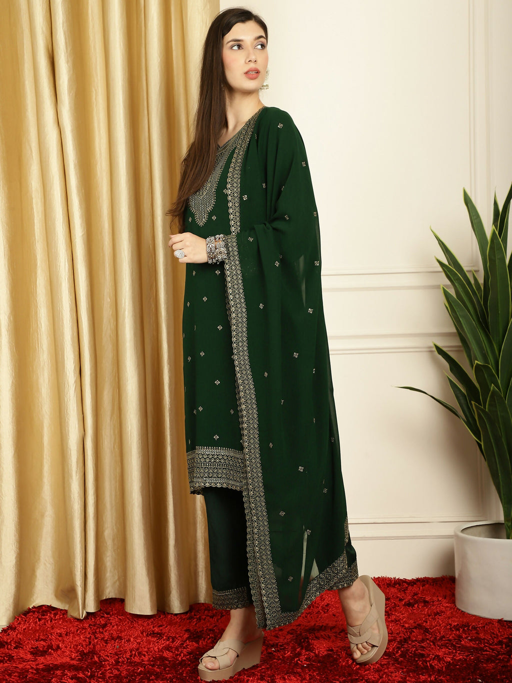 Women's Green Georgette Resham Thread & Sequin Kurta Set