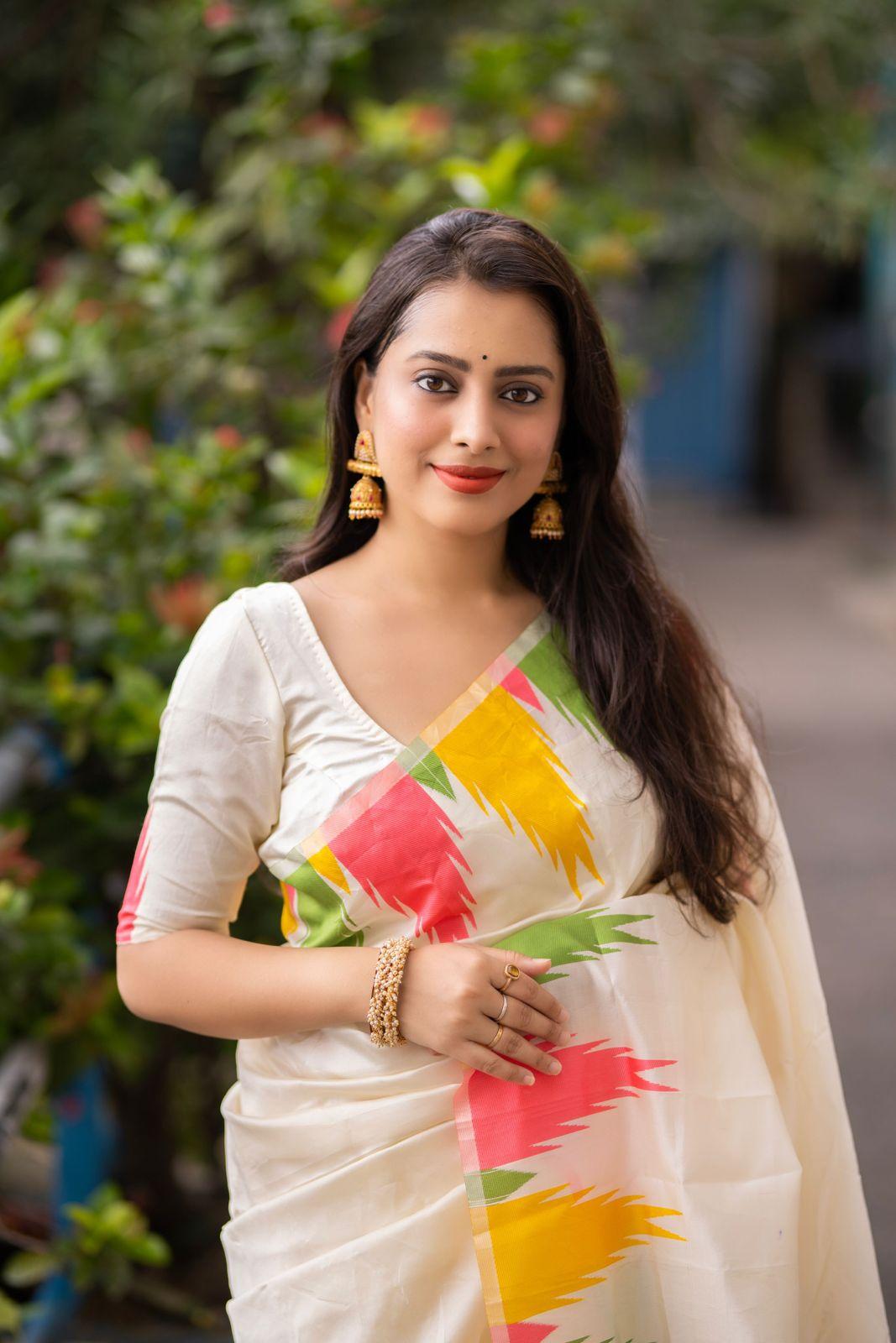 Cream Polycotton Saree with Temple Woven Design and Zari Pallu