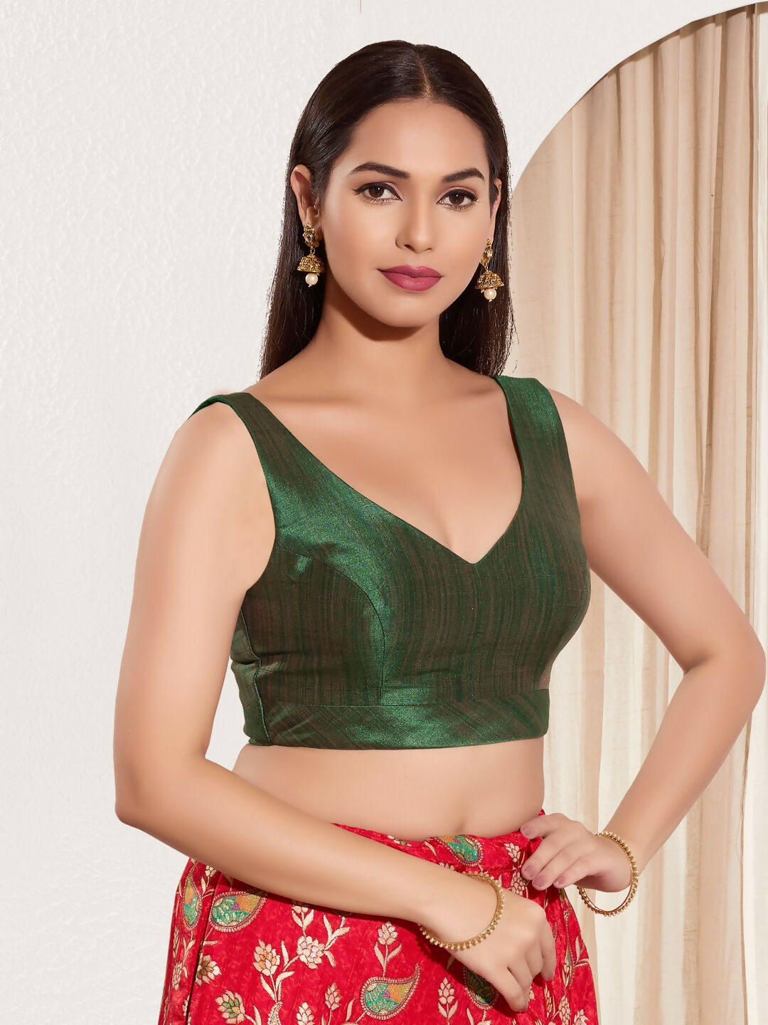 Dark green Mulberry silk sleeveless round neck blouse with padding