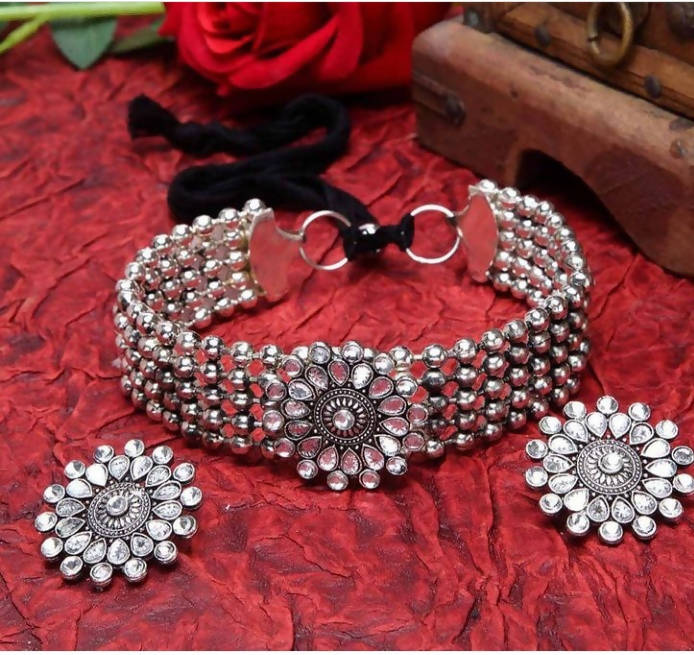 Silver-tone necklace set with intricate Kundan work for women
