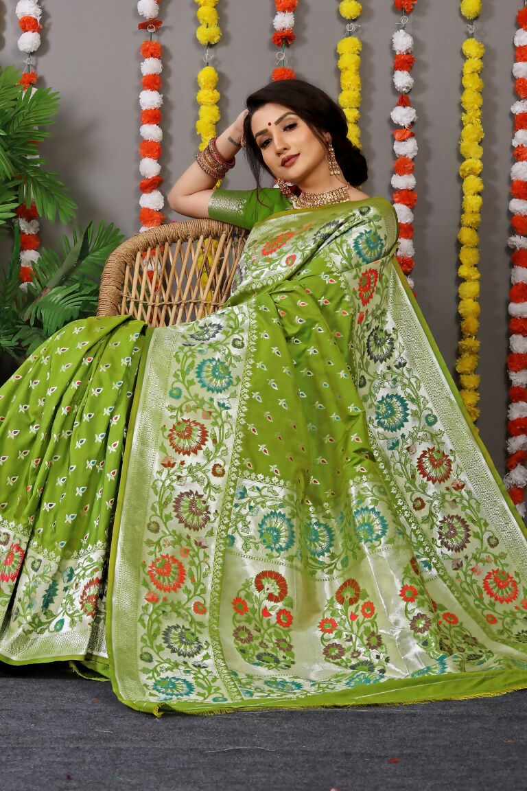 Green Banarasi Silk Zari Woven Saree with Matching Blouse