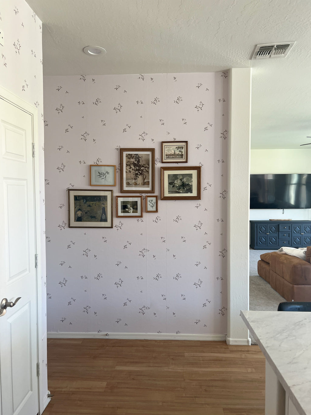 Nova Minimalist Wallpaper – Off-White & Taupe Farmhouse Decor