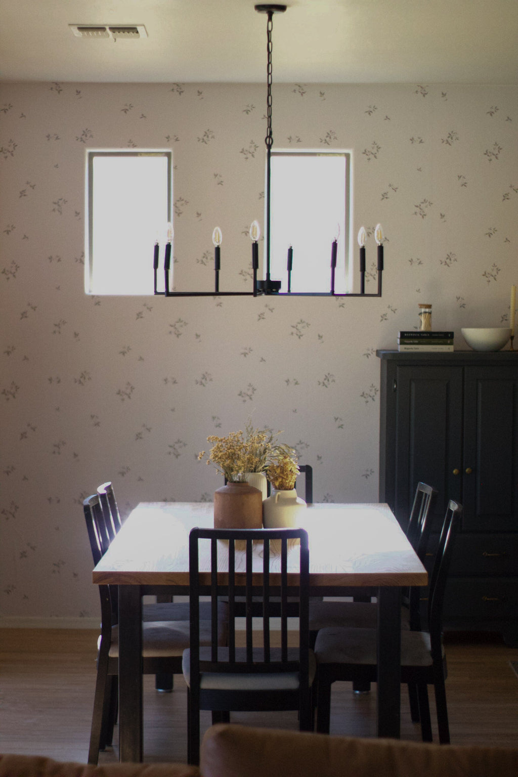 Nova Minimalist Wallpaper – Off-White & Taupe Farmhouse Decor
