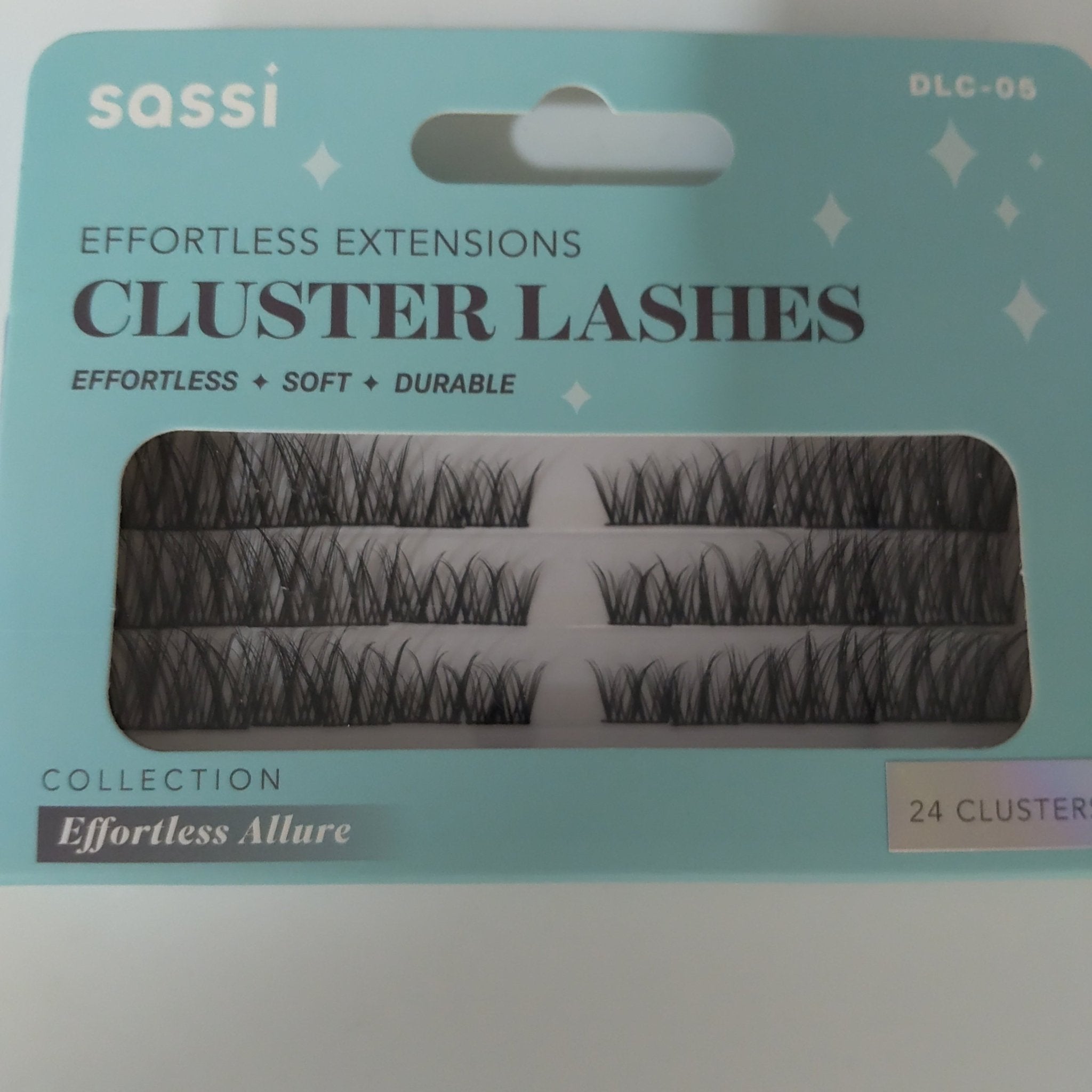 24 black lightweight reusable lash clusters for natural volume and length