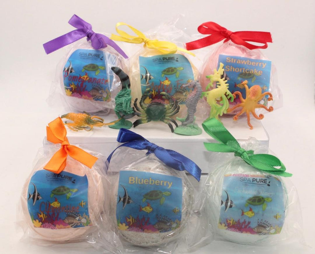 GIFT Set with SEA CREATURES - Bath Bombs with toys inside - 6 Large 5 oz, colorful, moisturizing