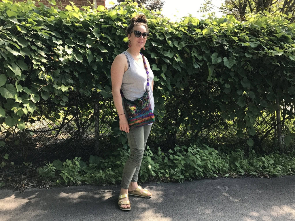 Shells and Stripes Crochet Purse Pattern - DIY Handbag Project