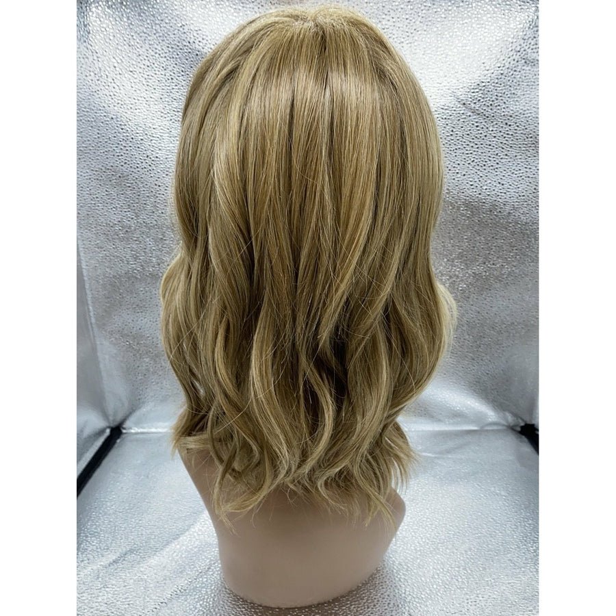 Simmer Elite Heat-Friendly Synthetic Wig by Raquel Welch