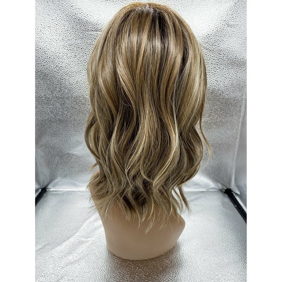 Simmer Elite Heat-Friendly Synthetic Wig by Raquel Welch