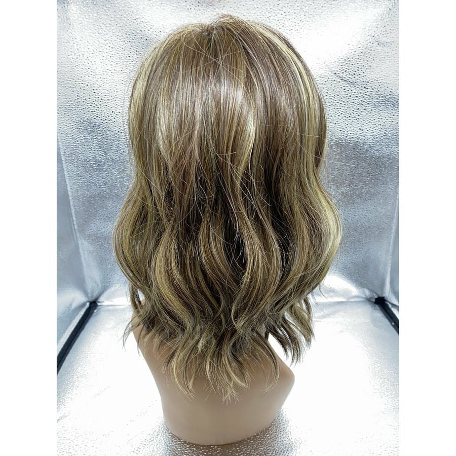 Simmer Elite Heat-Friendly Synthetic Wig by Raquel Welch