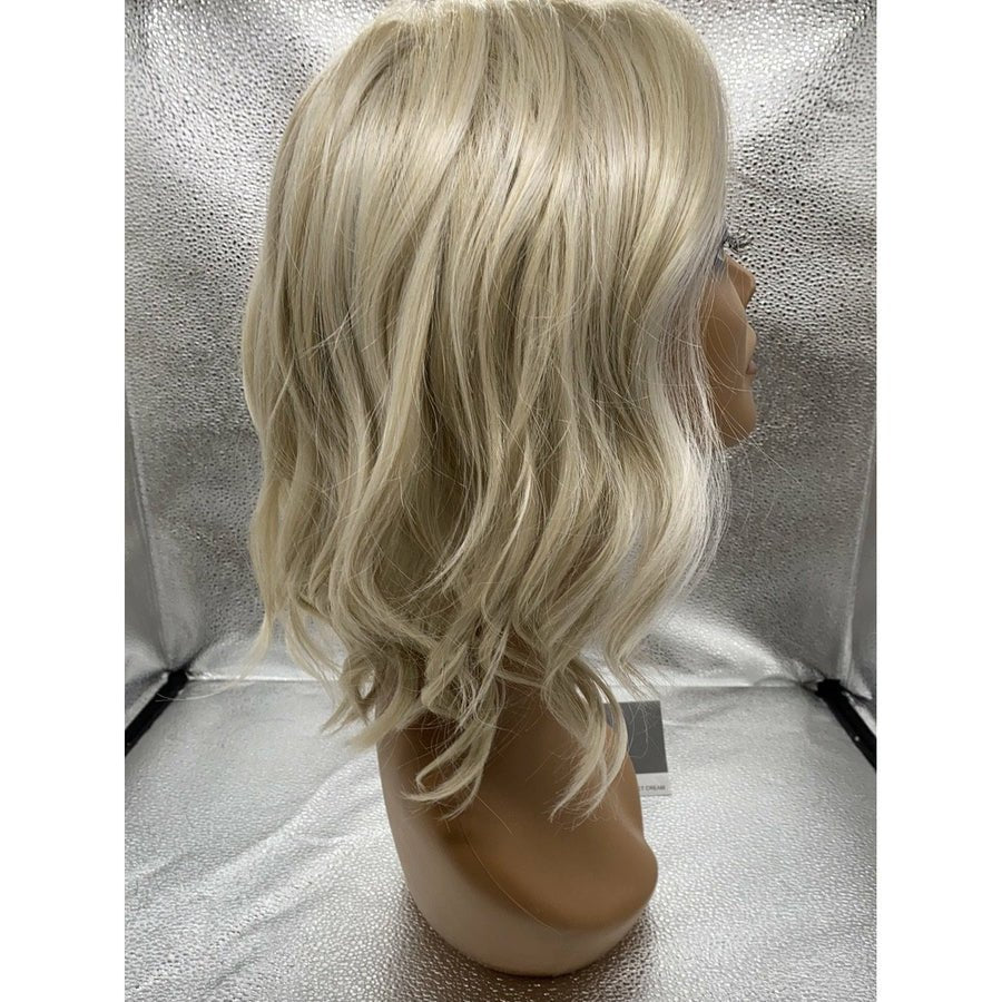 Simmer Elite Heat-Friendly Synthetic Wig by Raquel Welch