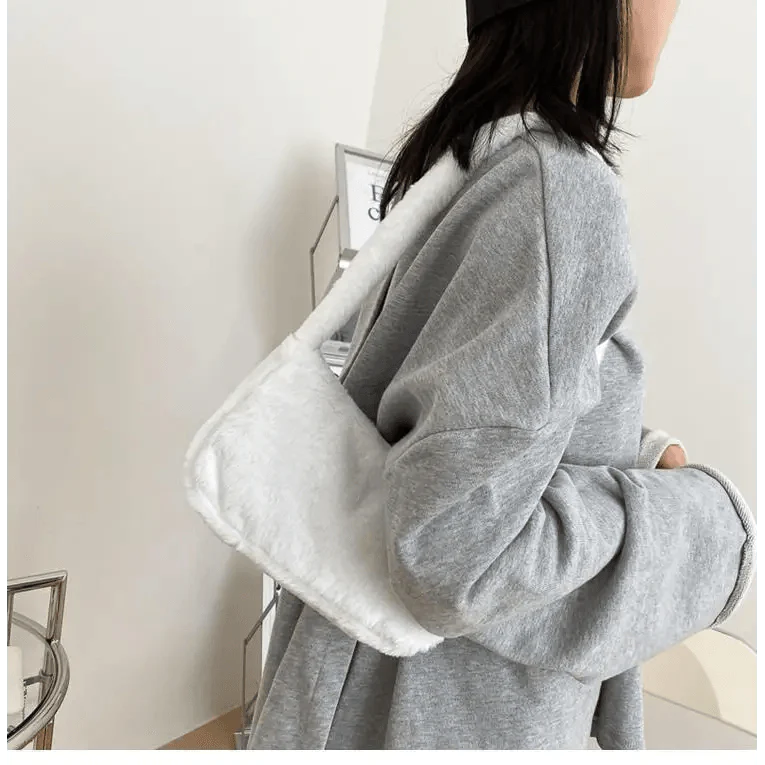 Fluffy Plush Shoulder Bag - Soft Winter Designer Clutch for Girls