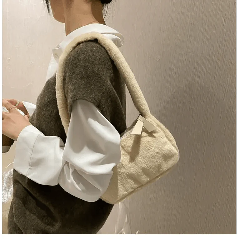 Fluffy Plush Shoulder Bag - Soft Winter Designer Clutch for Girls