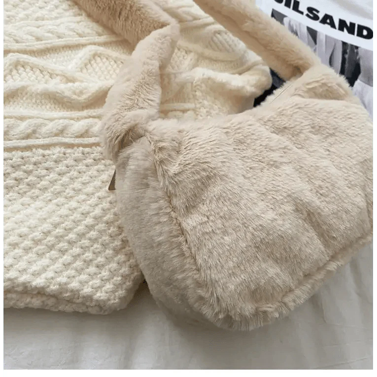 Fluffy Plush Shoulder Bag - Soft Winter Designer Clutch for Girls