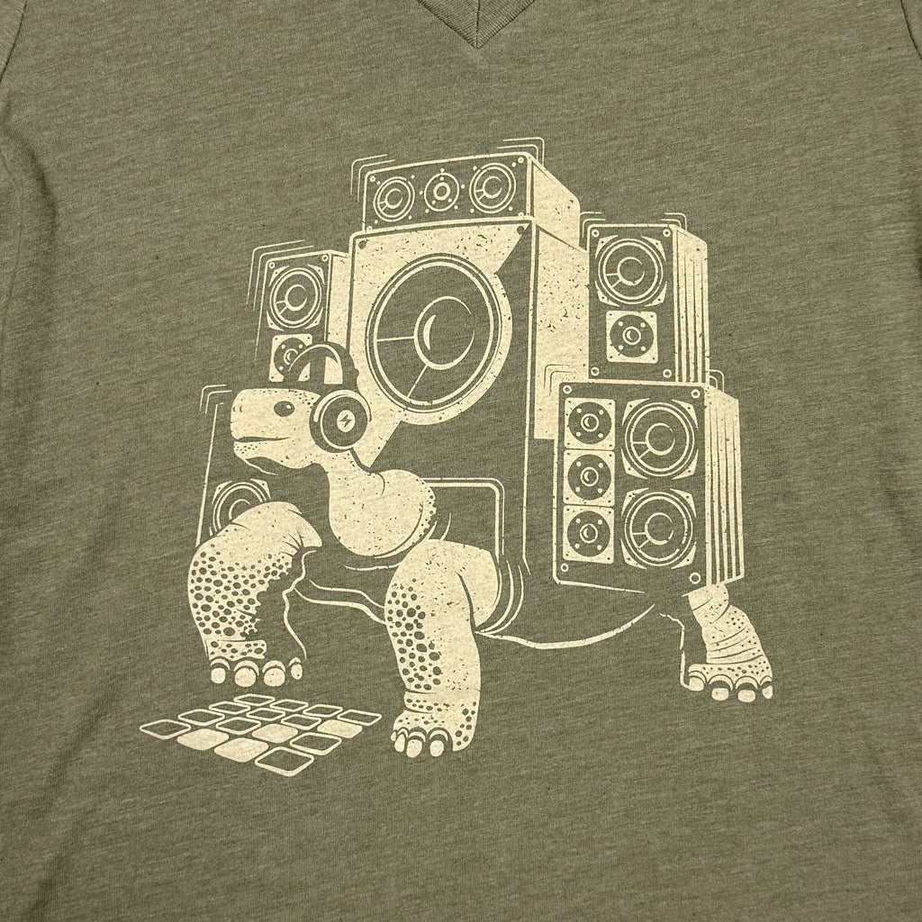 Women's V-Neck Graphic Tee Heather Olive
