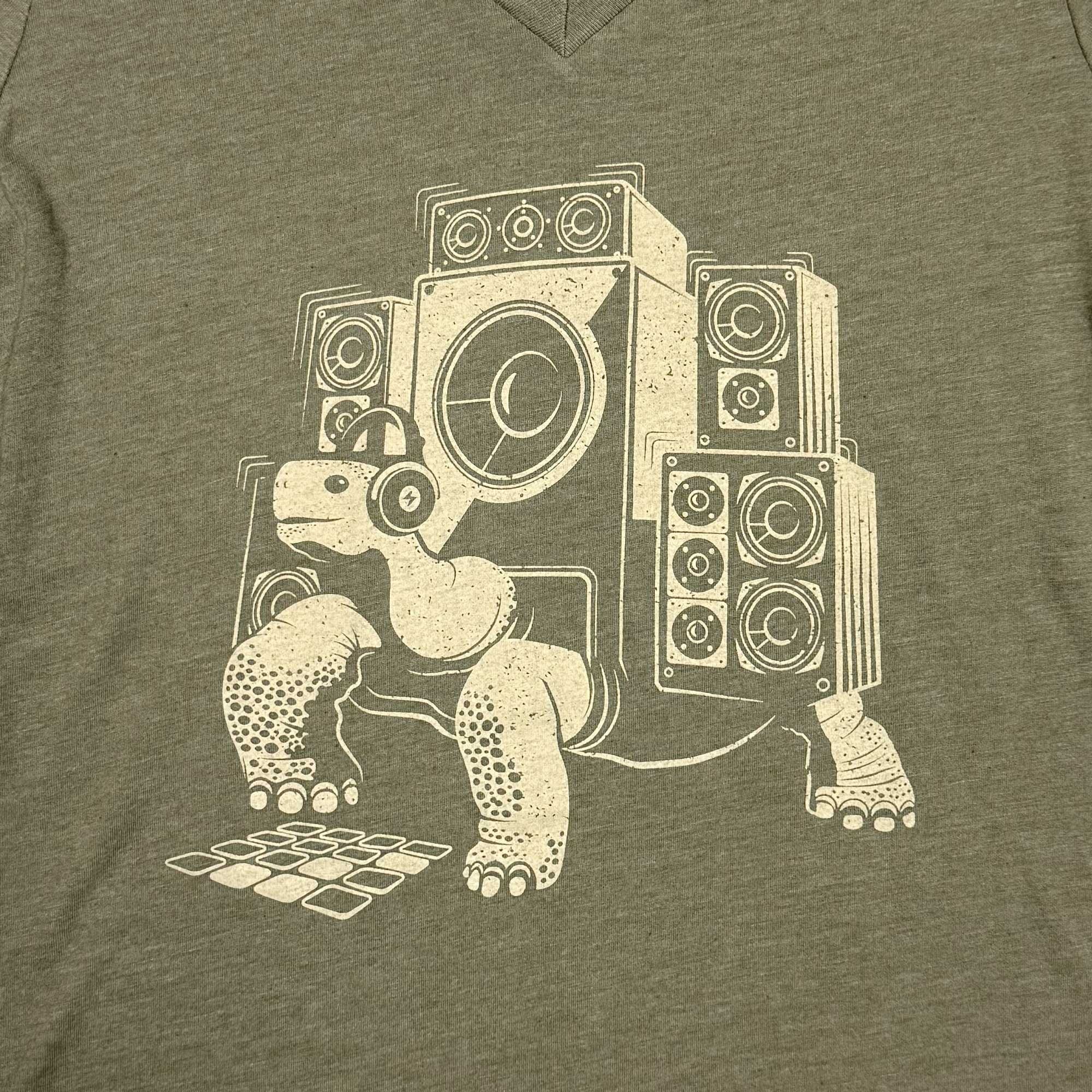 Women's V-Neck Graphic Tee Heather Olive