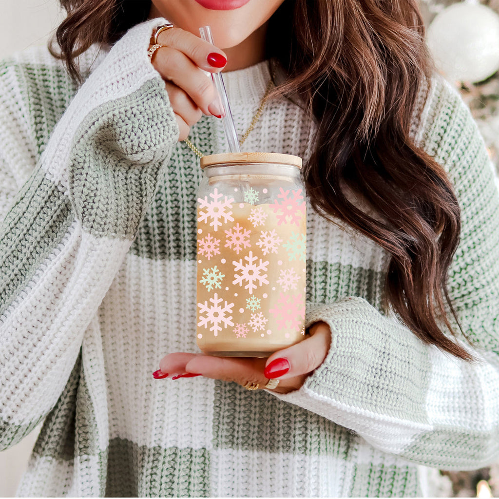 Pastel Snowflakes 17oz