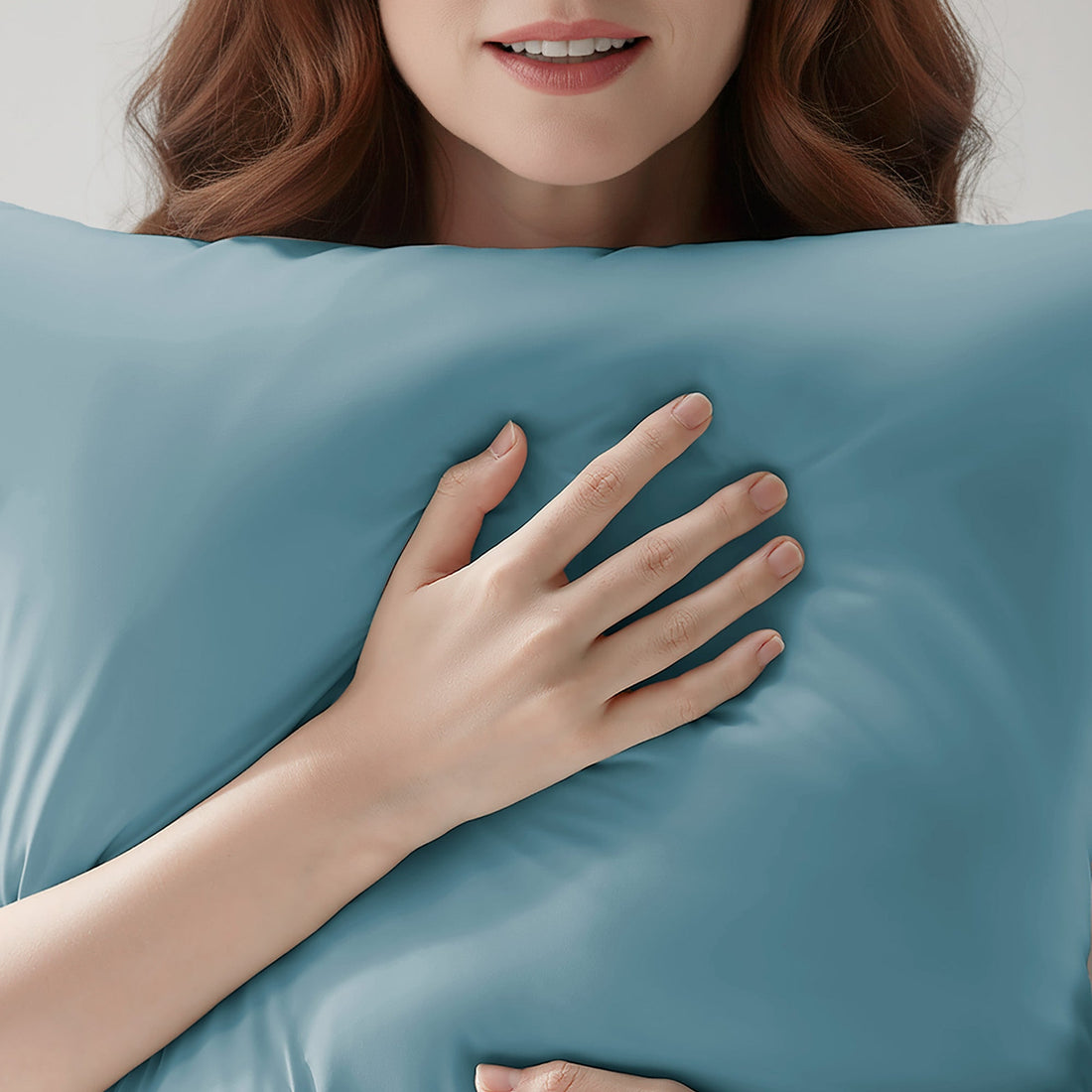 Cooling Pillowcase with Moisture-Wicking Spandex Blend Blue - Image 4