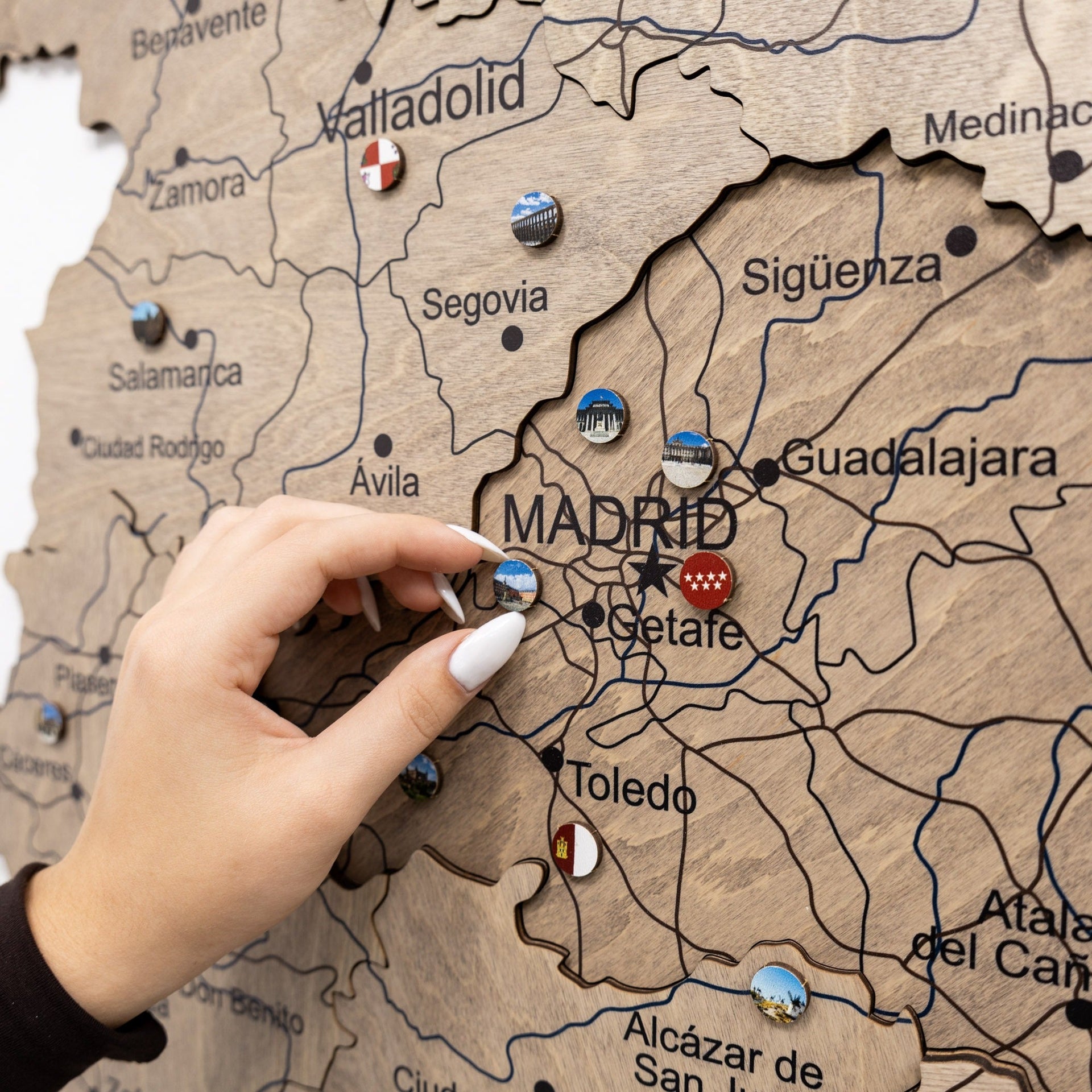 Decorative Spain Landmarks Pins Set – High-Quality Wood Decor