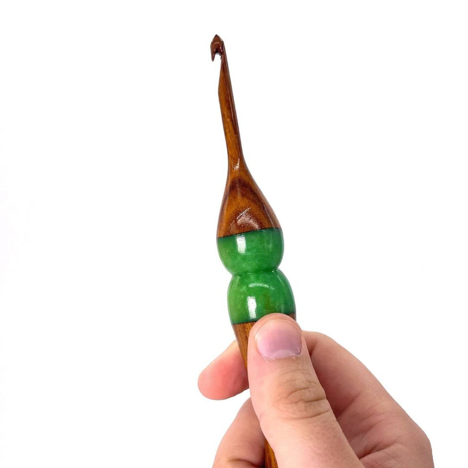 Sparkle Rosewood Crochet Hook - Handcrafted Artisan Size 7