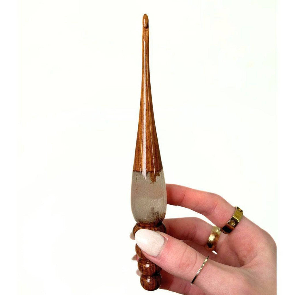 Sparkle Rosewood Crochet Hook - Handcrafted Artisan Size 7