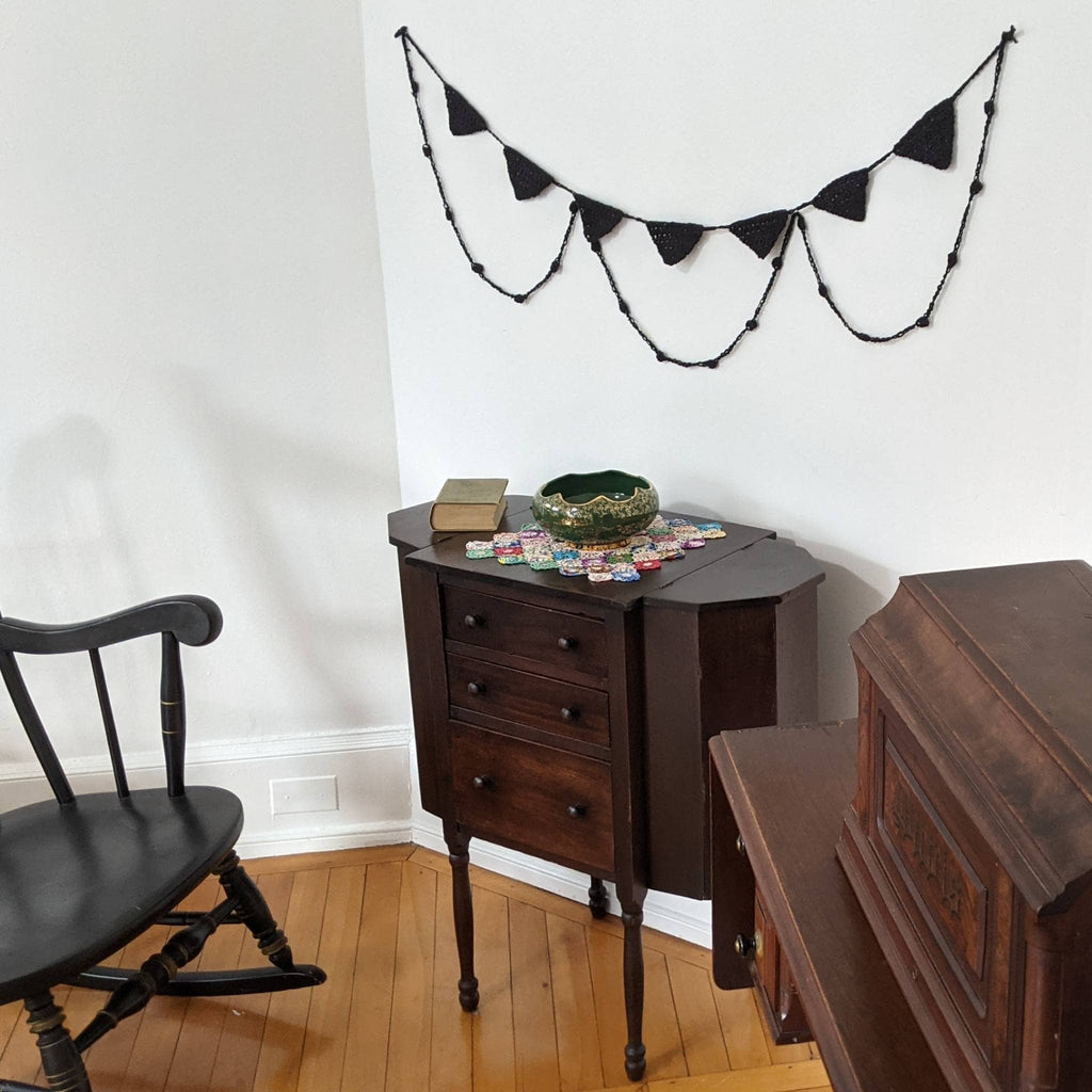 Spooky Chic Halloween Bunting Crochet Kit - DIY Fall Home Decor