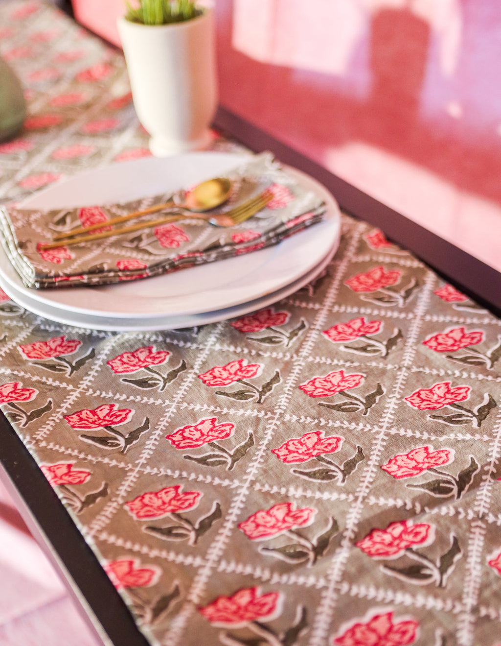 Noor Pure Linen Handprinted Table Runner in Olive and Pink