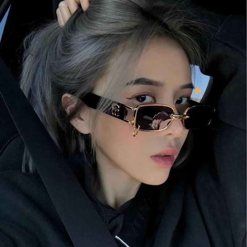 Stylish Square Black Metal Frame Vintage Sunglasses