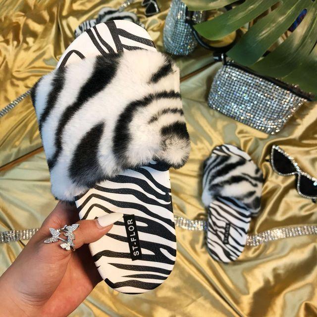 Women's Black White Leopard Print Faux Fur Open Toe Slide Slippers