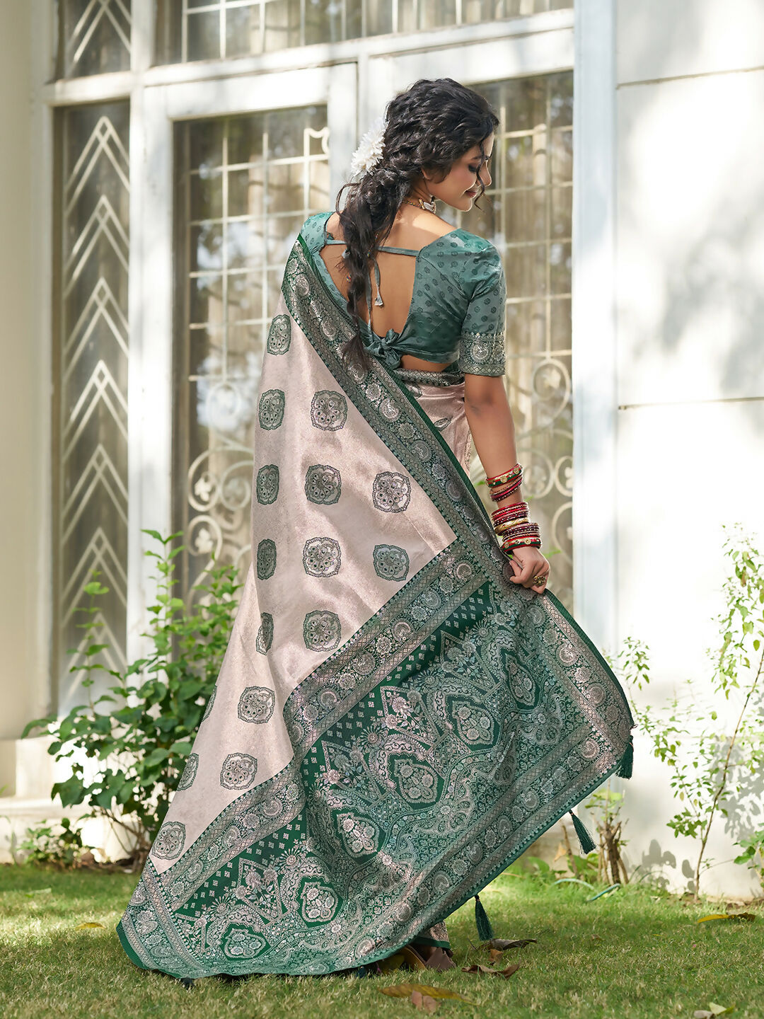 Cream and Dark Green Silk Blend Saree Traditional Ethnic Wear