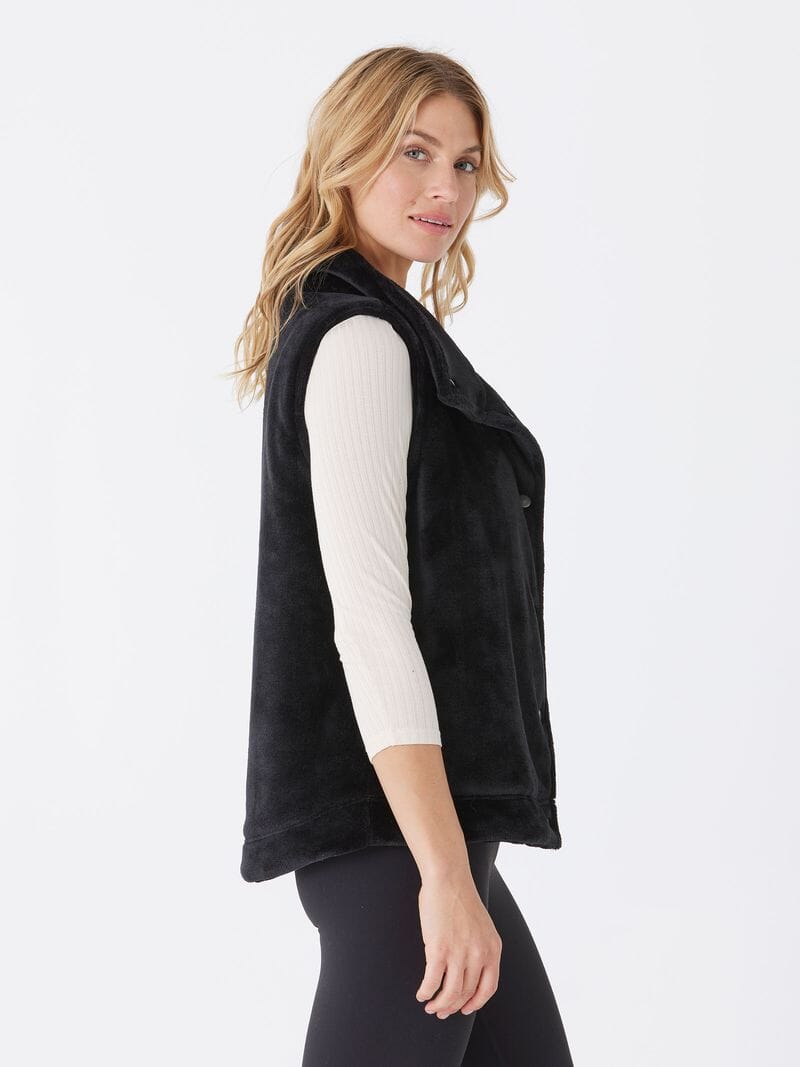 Kelsey Sherpa Vest - Women's Black Sleeveless Snap-Front Outerwear