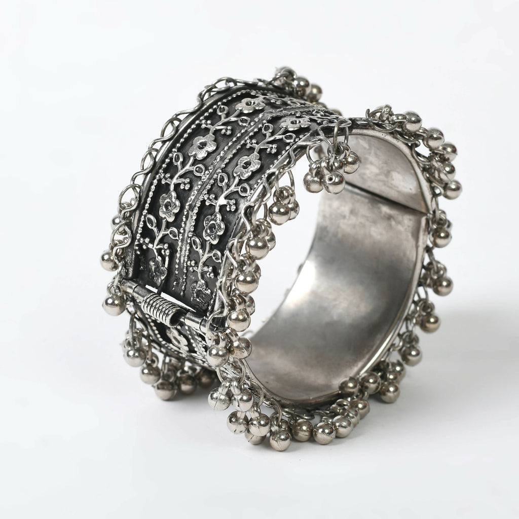 Handcrafted oxidised silver-plated bracelet with ghungroo detailing, Design 021