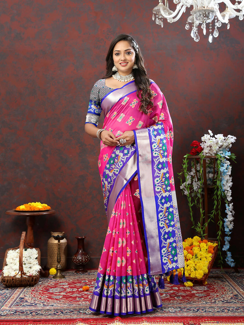 Elegant Pink Organza Silk Saree with meenakari weaving