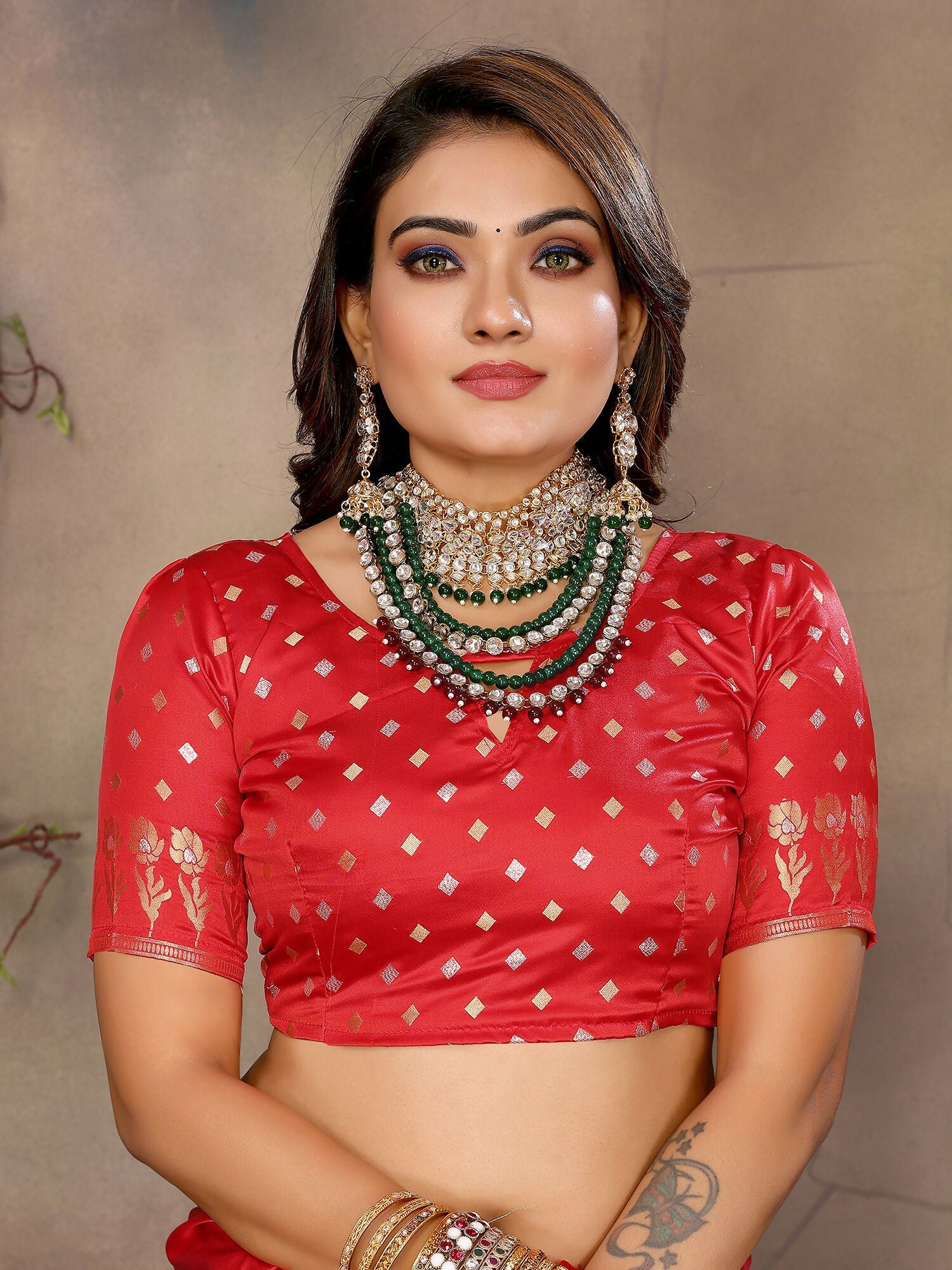Red Floral & Botanical Motif Satin Silk Banarasi Saree