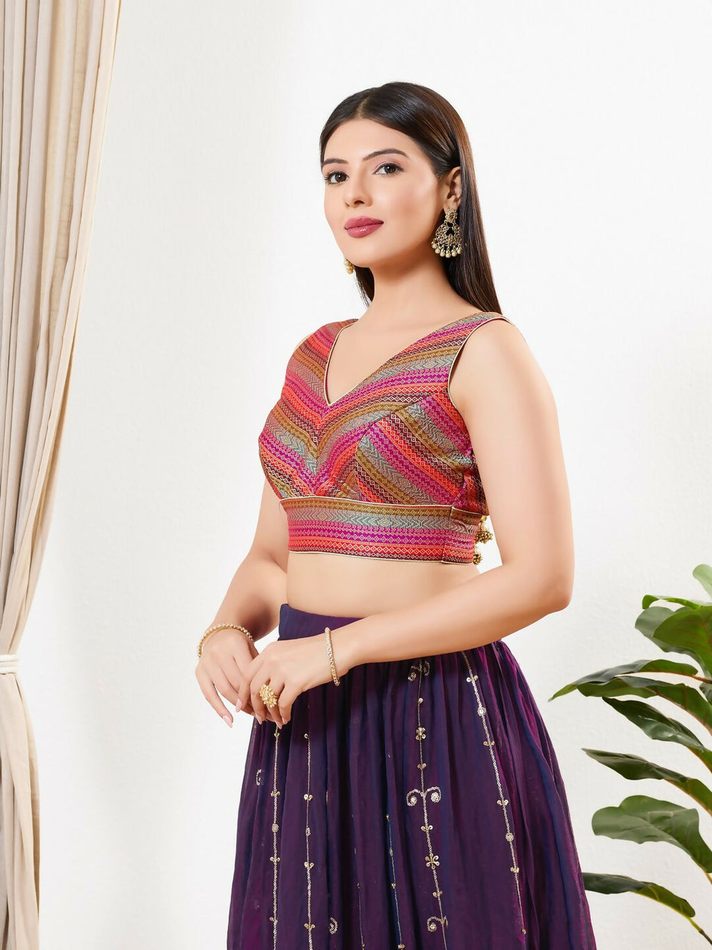 Magenta Multi Brocade Sleeveless V-Neck Padded Saree Blouse