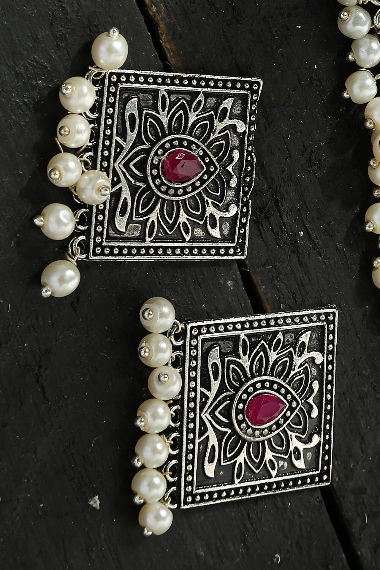 Multi-Color Kundan and Pearl Oxidised Silver-Plated Choker
