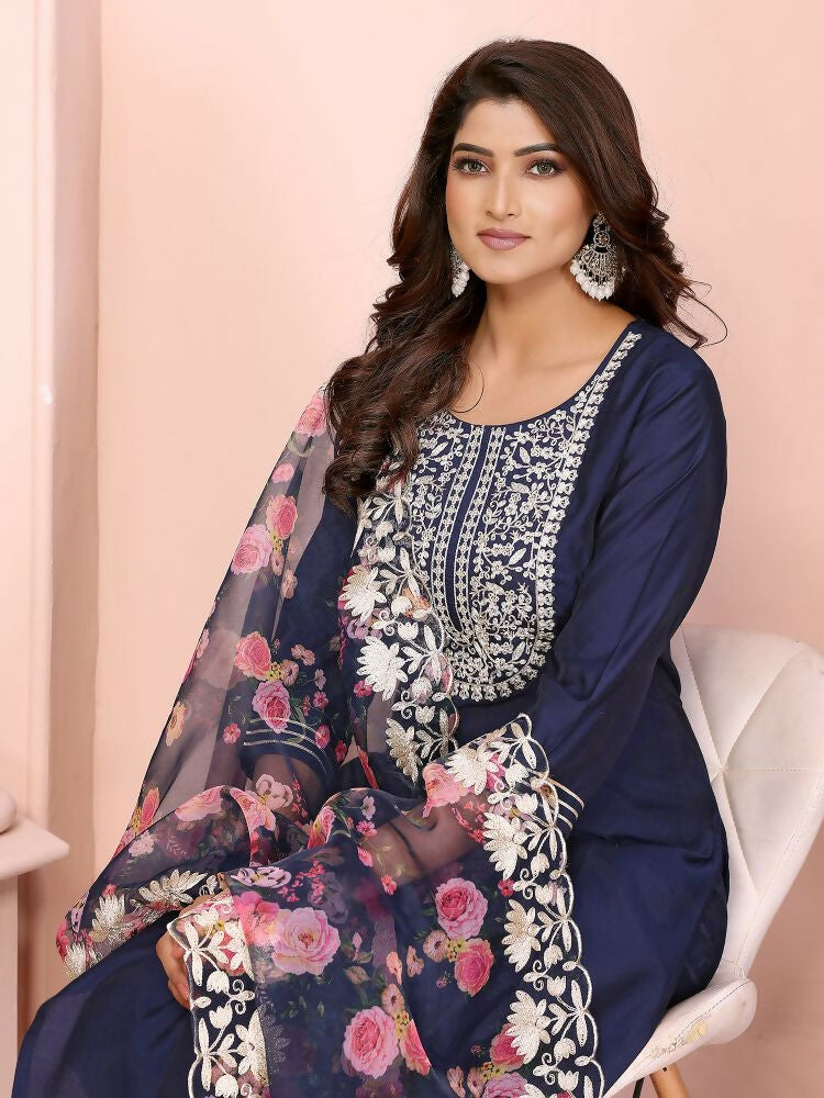 Women Navy Blue Roman Embroidery Stitched Kurta Set