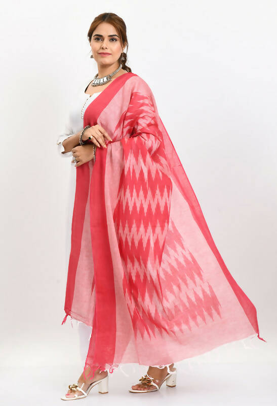 Women's Handloom Cotton Ikkat Dupatta in Pink