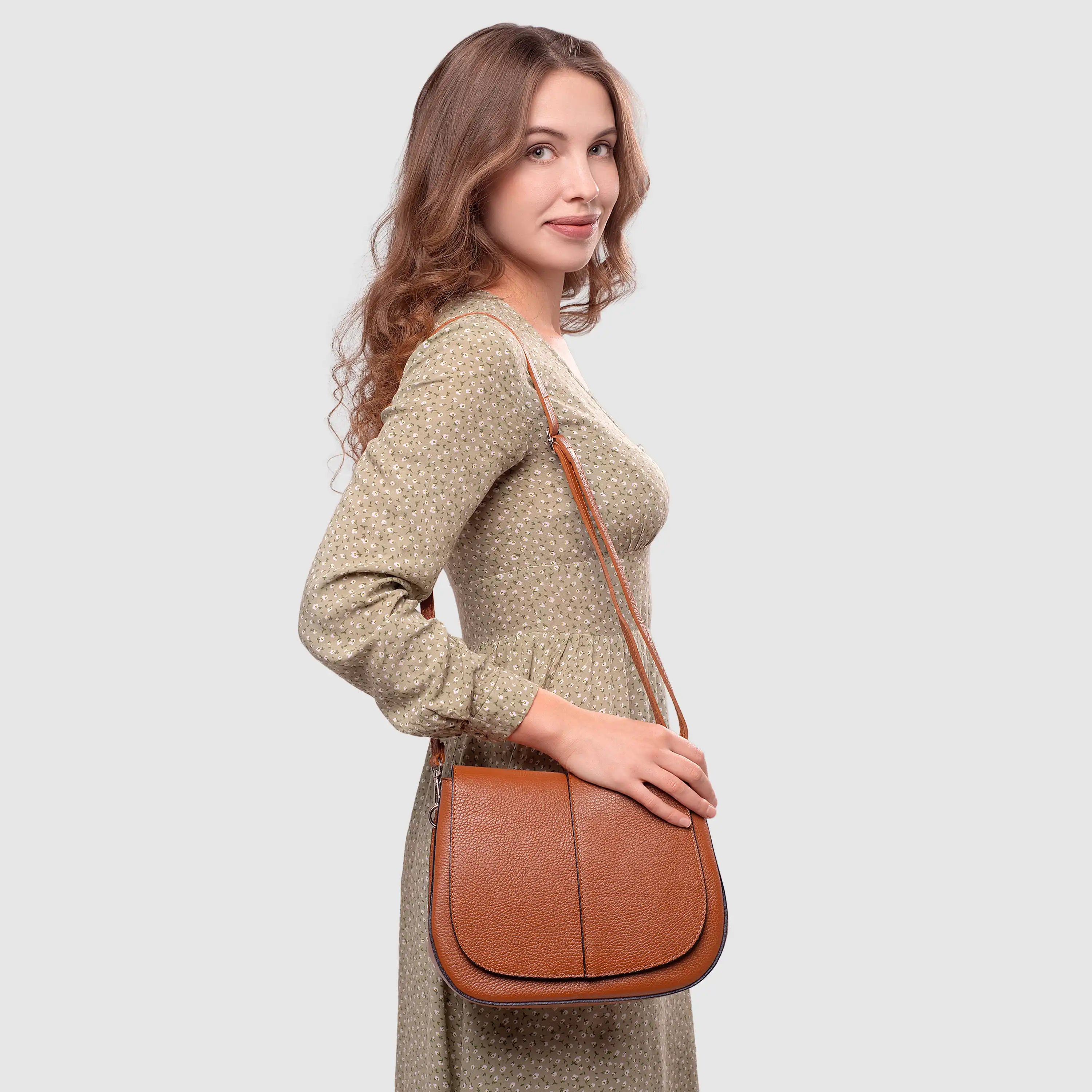 Italian Calf Leather Shoulder Bag – Structured Minimalist Purse